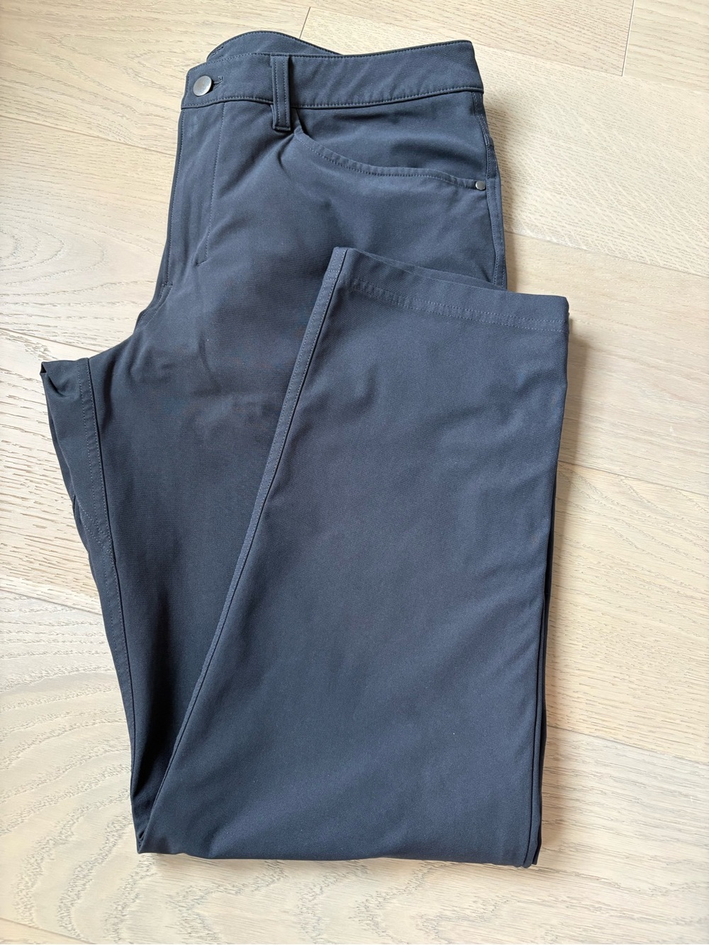 Men’s Lululemon ABC pant gray